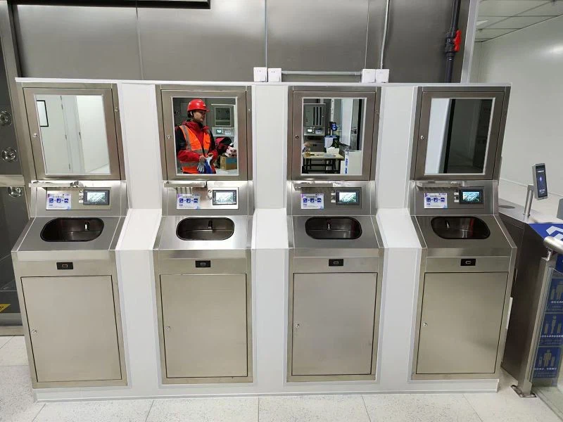 b8da30a120de481e9f2703d7f2a9e2e(001)